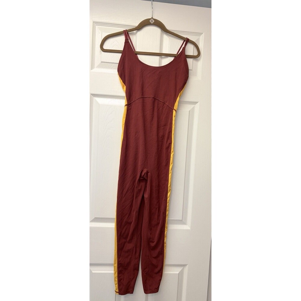 Four Laps One Piece Work Out Leggings Sz Small Crimson Gold White And Black